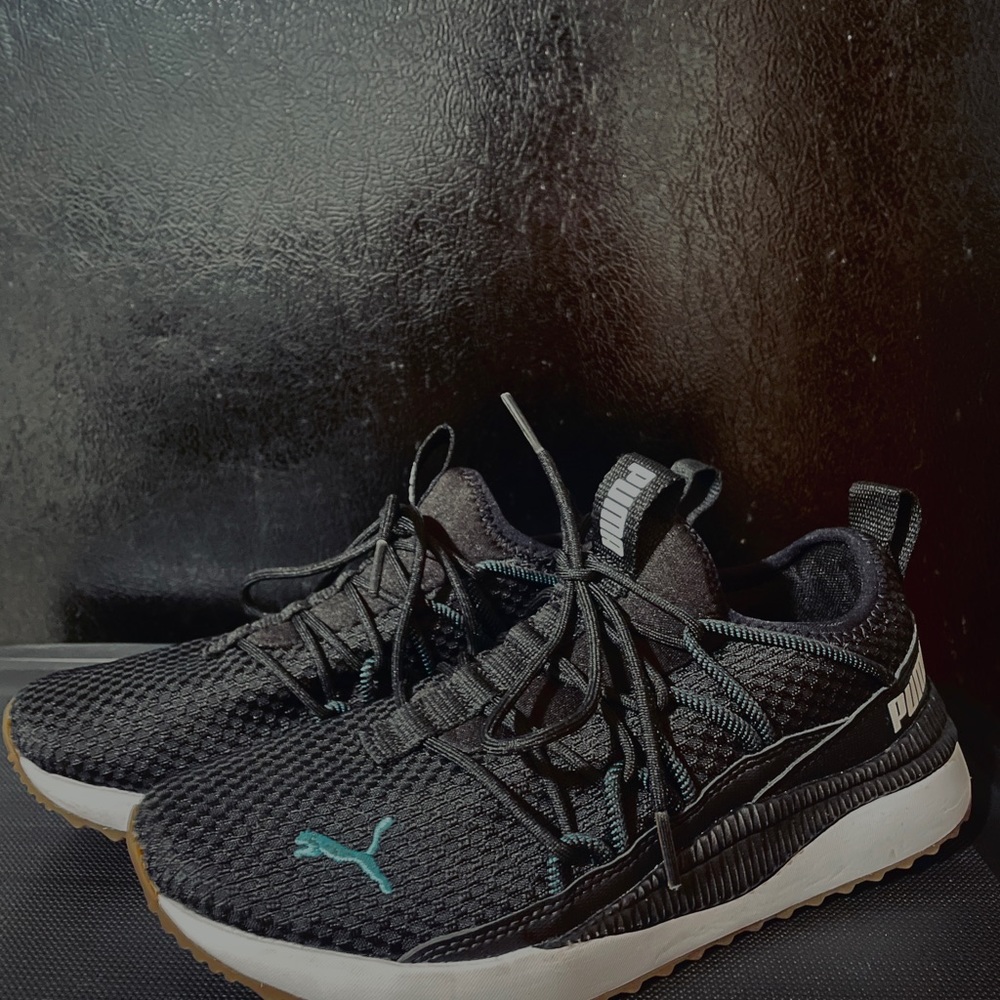 Black & Teal Puma Women’s Shoes